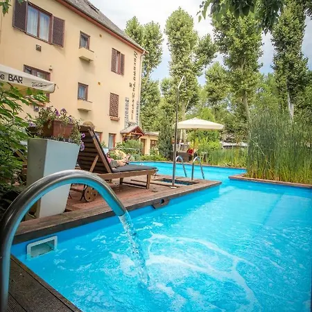 Hotel Renegade Siófok