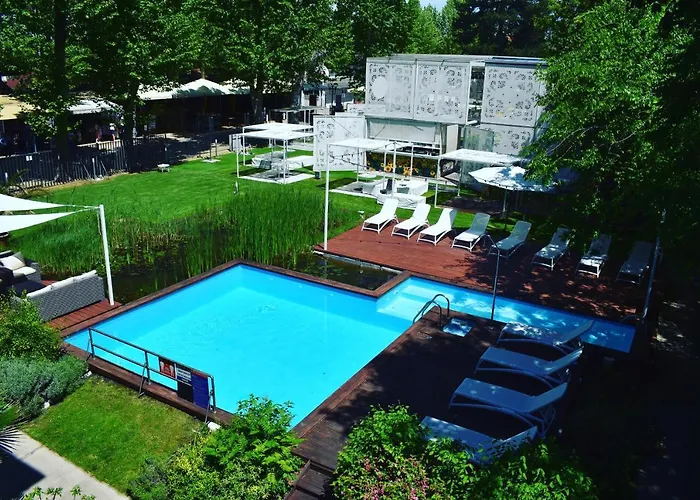 丽珍加特酒店 酒店 2*