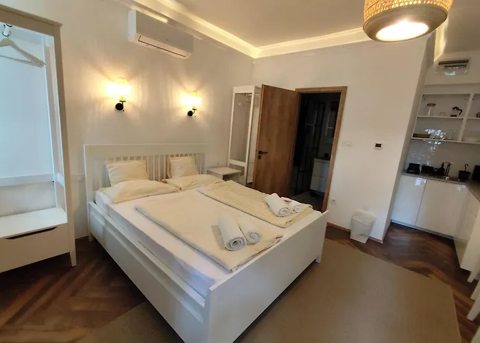 丽珍加特酒店 2*