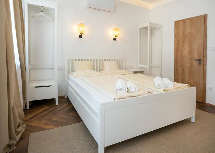 丽珍加特酒店 2*