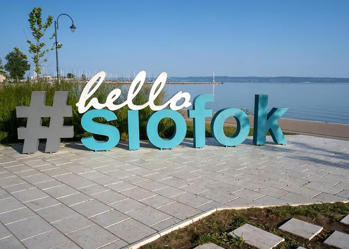 丽珍加特酒店 酒店