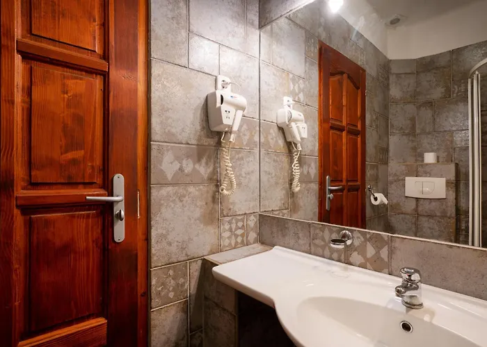 丽珍加特酒店 酒店 2*